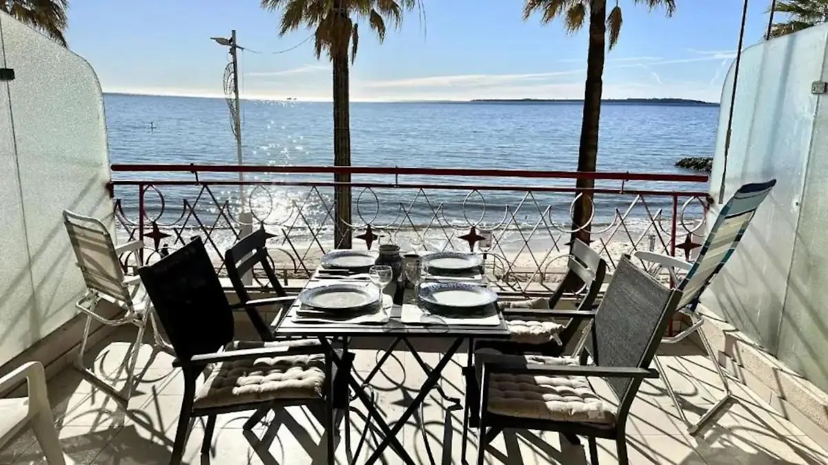Studio Terrasse Face A La Plage Juan Les Pins Antibes Apartment