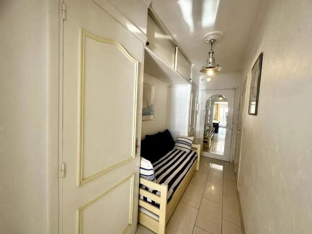 Apartment Studio Terrasse Face A La Plage Juan Les Pins Antibes
